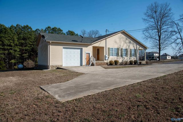 588 Latham, Eva, AL 35621