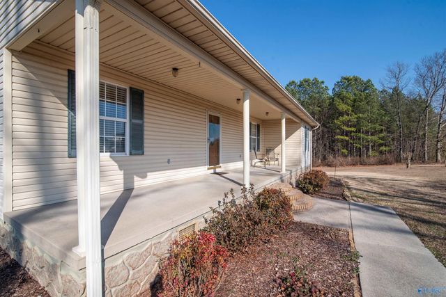588 Latham, Eva, AL 35621