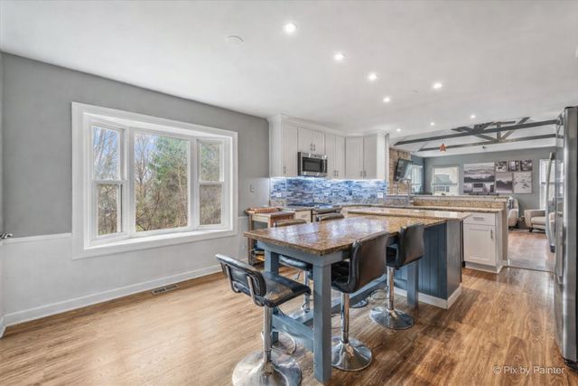 515 SURREY RIDGE Drive, Cary, IL 60013