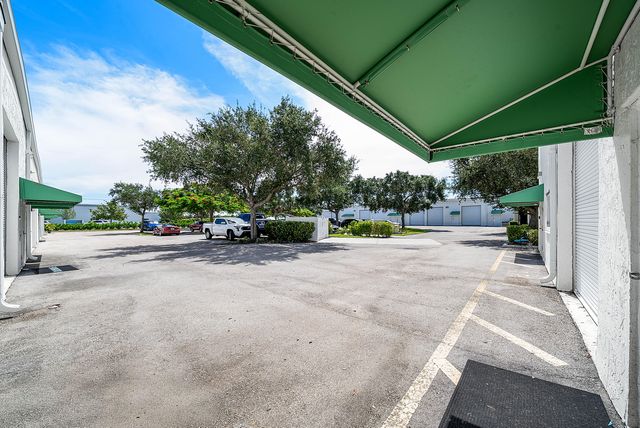 3850 NW 2ND Avenue 0030, Boca Raton, FL 33431