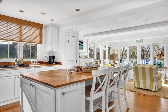 43 Noyes Neck Road, Westerly, RI 02891