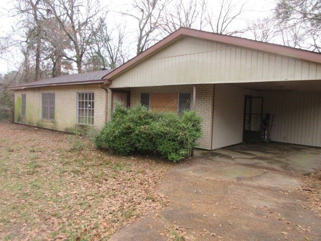 6303 Garden Oaks Drive, Shreveport, LA 71129