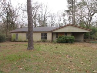 6303 Garden Oaks Drive, Shreveport, LA 71129