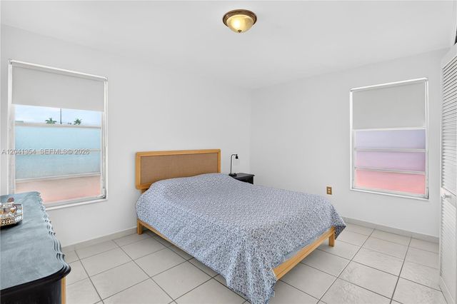 3210 NW 19th St, Miami, FL 33125