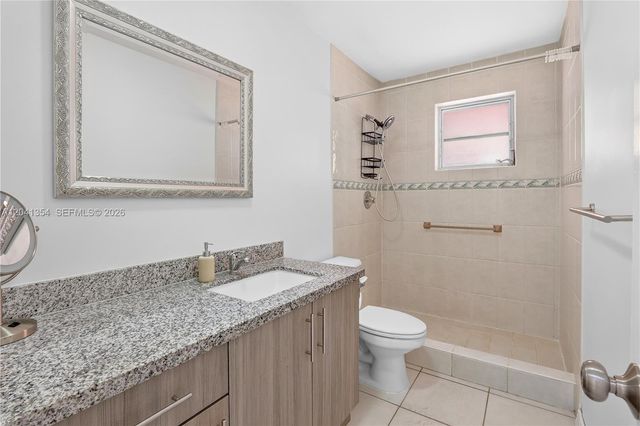3210 NW 19th St, Miami, FL 33125