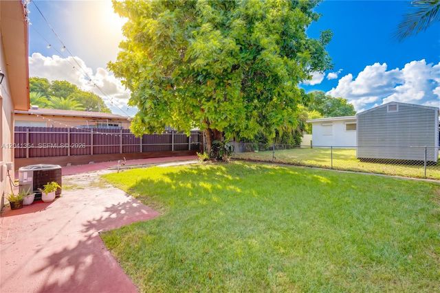 3210 NW 19th St, Miami, FL 33125