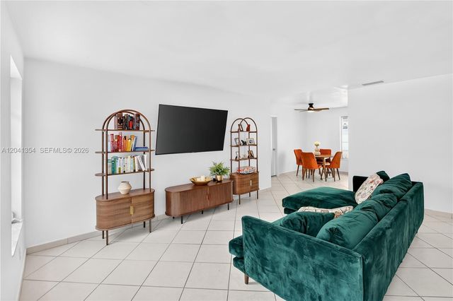 3210 NW 19th St, Miami, FL 33125