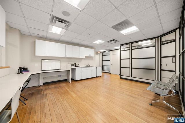 2083 Center Avenue 2A, Fort Lee, NJ 07024