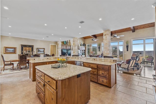 630 N Cr 531, Mullin, TX 76864