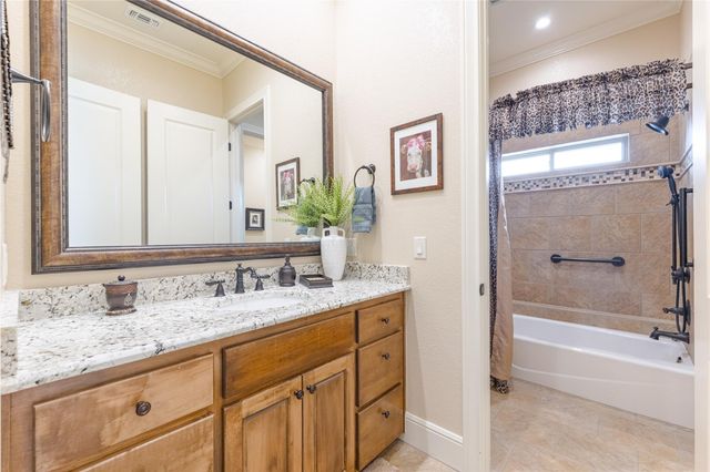 630 N Cr 531, Mullin, TX 76864