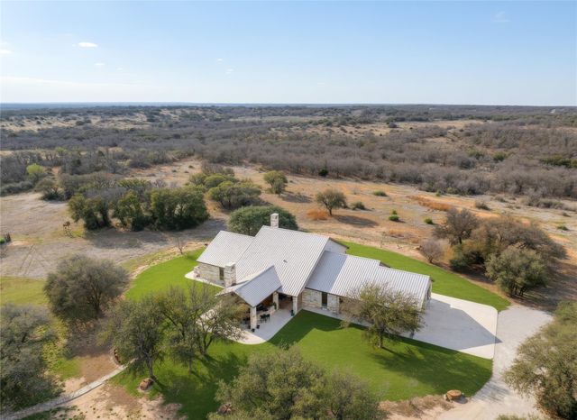630 N Cr 531, Mullin, TX 76864