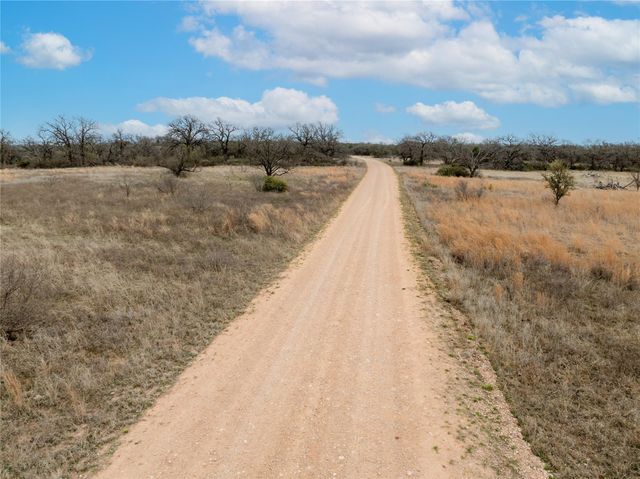 630 N Cr 531, Mullin, TX 76864