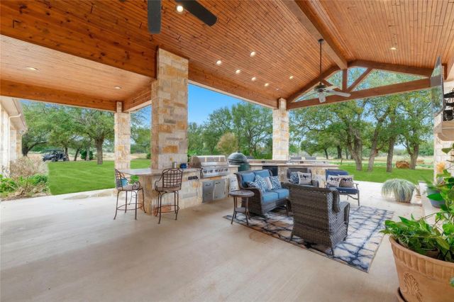 630 N Cr 531, Mullin, TX 76864