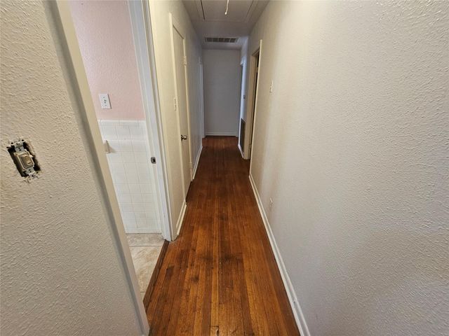 2126 Possum Creek Road, Houston, TX 77017
