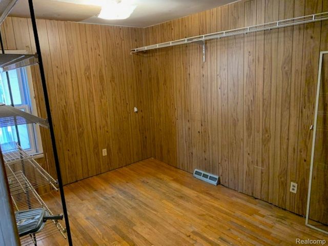 28511 Hillview Street, Roseville, MI 48066