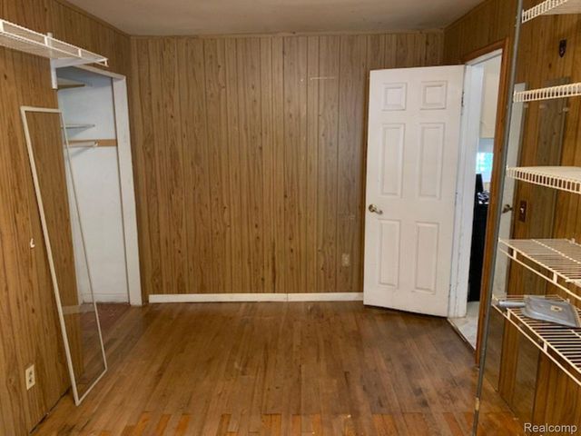 28511 Hillview Street, Roseville, MI 48066