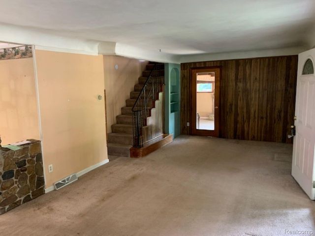 28511 Hillview Street, Roseville, MI 48066