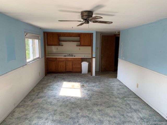 28511 Hillview Street, Roseville, MI 48066