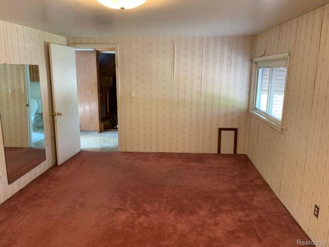 28511 Hillview Street, Roseville, MI 48066