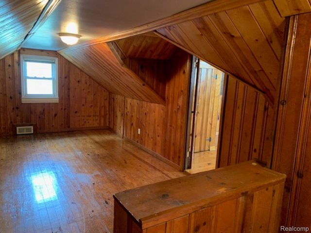 28511 Hillview Street, Roseville, MI 48066