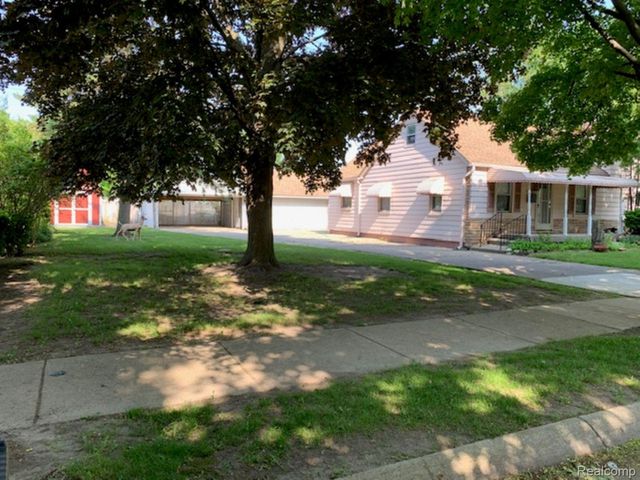 28511 Hillview Street, Roseville, MI 48066