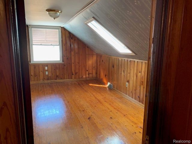 28511 Hillview Street, Roseville, MI 48066