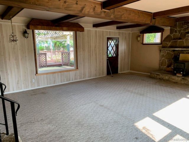 28511 Hillview Street, Roseville, MI 48066