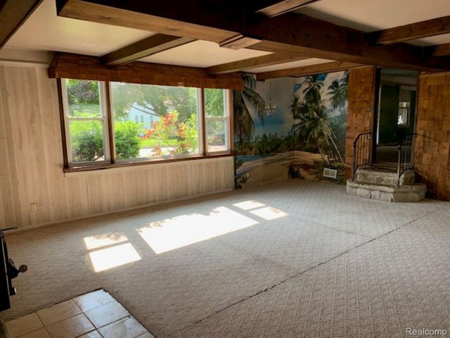 28511 Hillview Street, Roseville, MI 48066