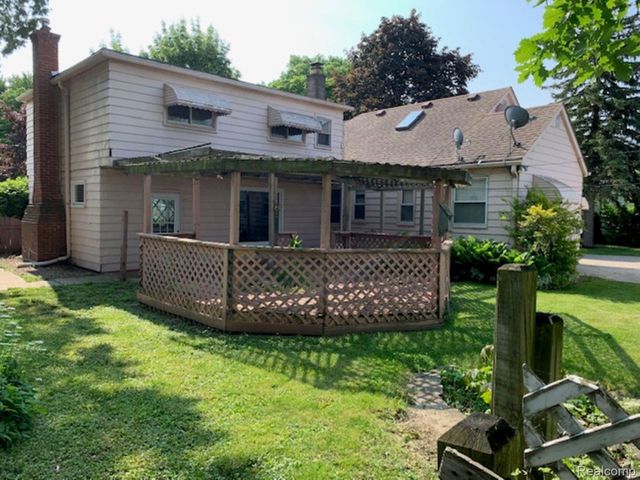 28511 Hillview Street, Roseville, MI 48066