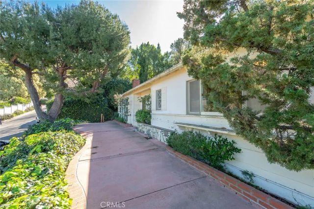 3370 Coy, Sherman Oaks, CA 91423