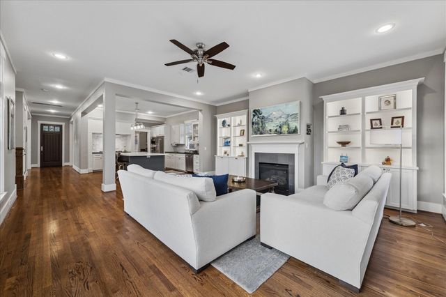 1525 Chippendale Road, Houston, TX 77018