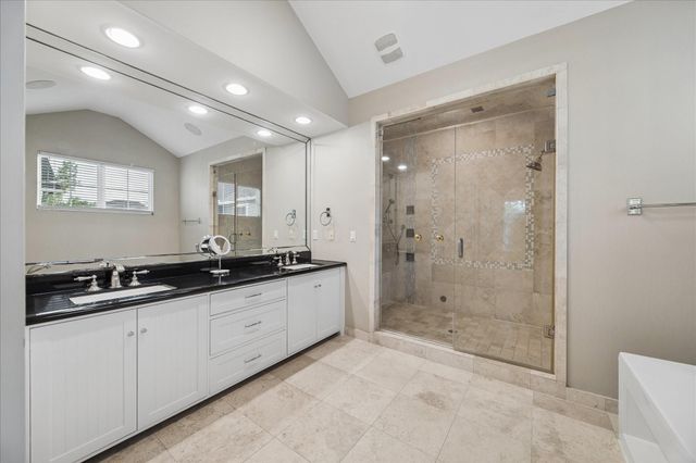 1525 Chippendale Road, Houston, TX 77018