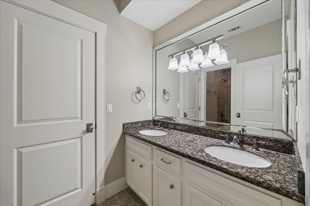 1525 Chippendale Road, Houston, TX 77018