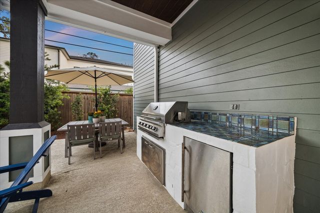 1525 Chippendale Road, Houston, TX 77018