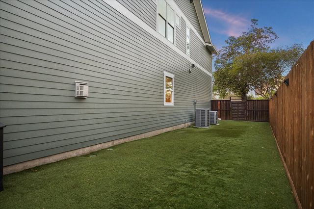 1525 Chippendale Road, Houston, TX 77018