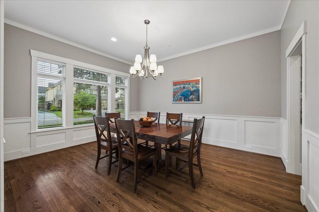 1525 Chippendale Road, Houston, TX 77018