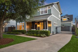 1525 Chippendale Road, Houston, TX 77018