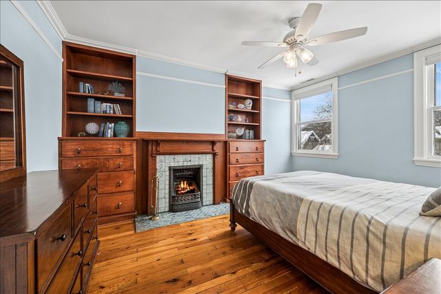 327 Gale Avenue, River Forest, IL 60305