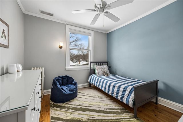 327 Gale Avenue, River Forest, IL 60305