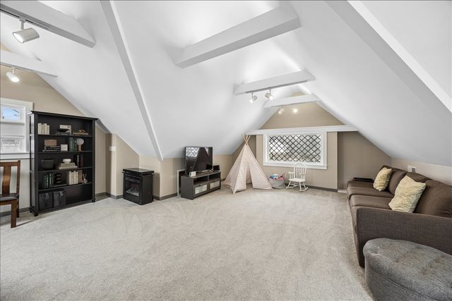 327 Gale Avenue, River Forest, IL 60305