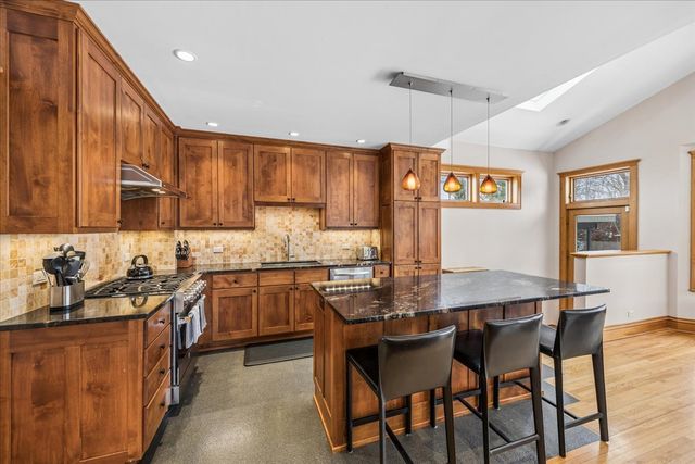 327 Gale Avenue, River Forest, IL 60305