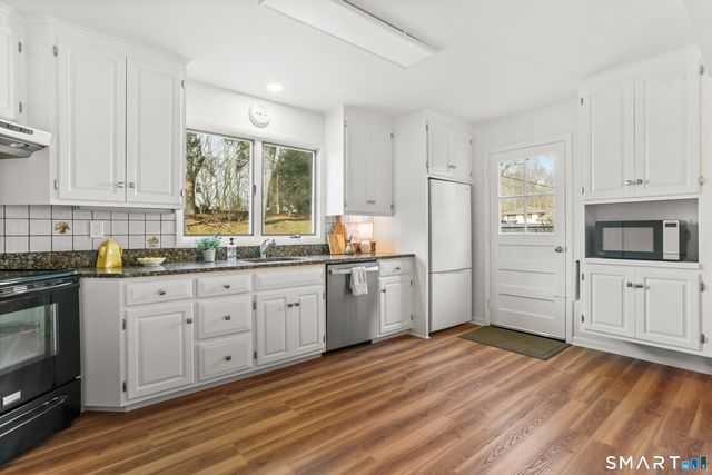 28 Fillow Street, Westport, CT 06880