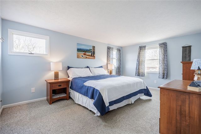 436 Thrushwood Lane, Webster, NY 14580