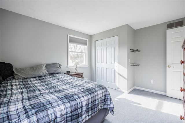 436 Thrushwood Lane, Webster, NY 14580