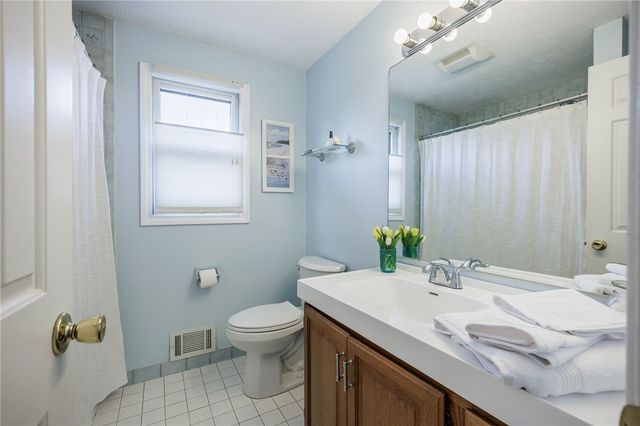 436 Thrushwood Lane, Webster, NY 14580