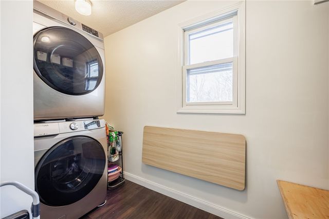 436 Thrushwood Lane, Webster, NY 14580