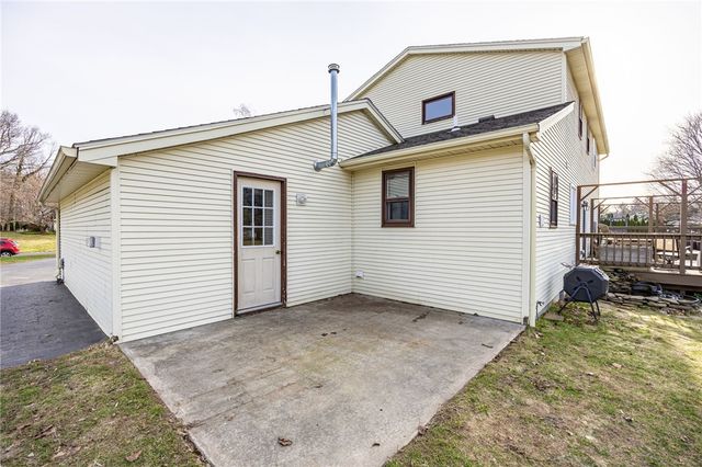 436 Thrushwood Lane, Webster, NY 14580