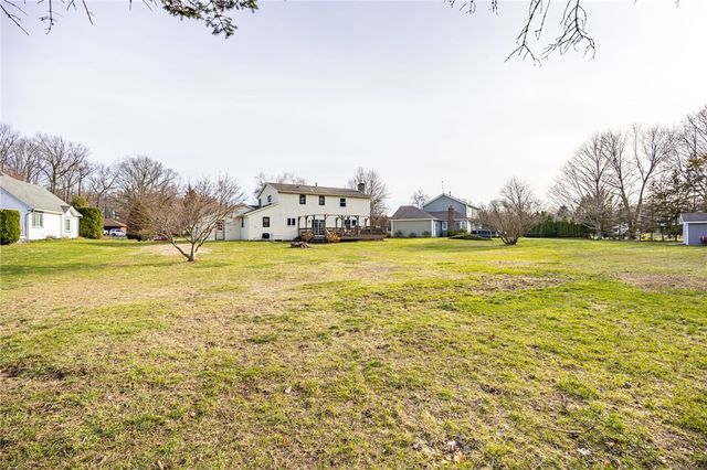 436 Thrushwood Lane, Webster, NY 14580