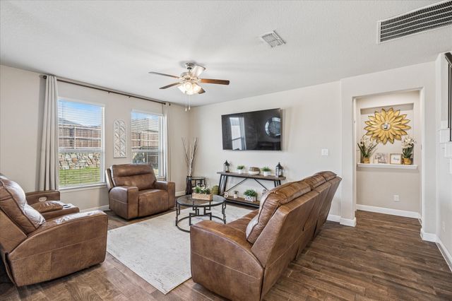 408 Frenchpark Drive, Haslet, TX 76052
