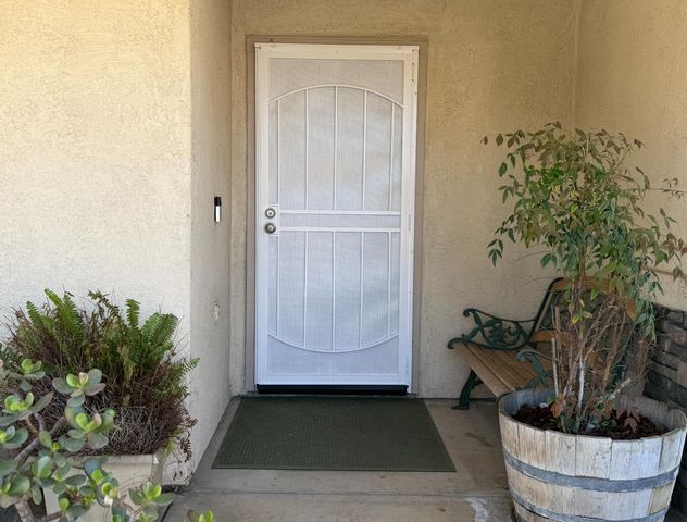 409 Osprey Dr, Patterson, CA 95363